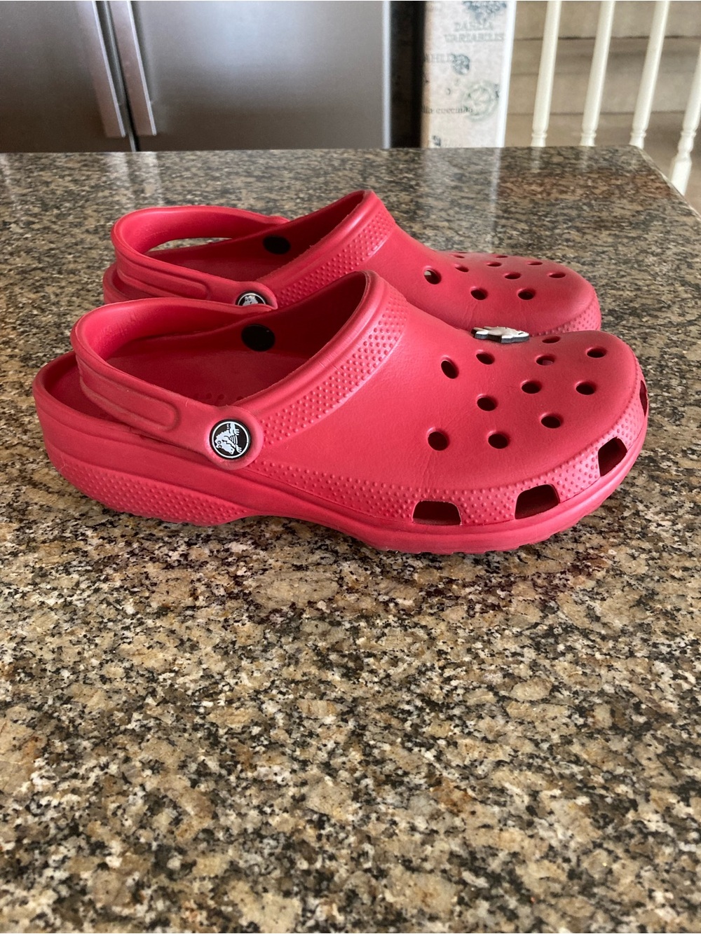 Crocs Classic Clog Varsity Red With Shark Jibbitz Size 7 Men, 9 Women MSRP $50